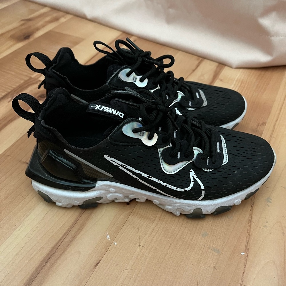 Nike NSW react vision essential